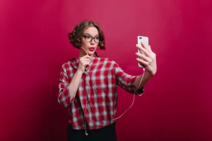 TikTok Story Viewer: How It Really Works in 2026