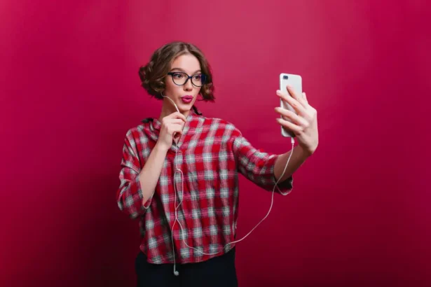 TikTok Story Viewer: How It Really Works in 2026